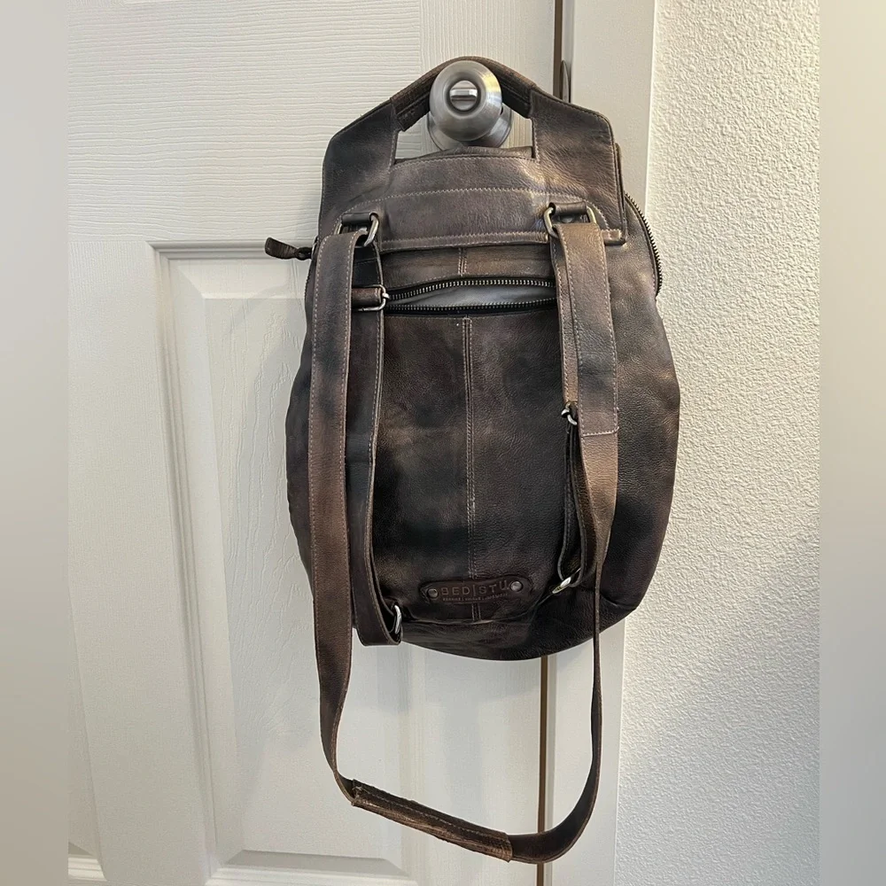 Bed Stu convertible back pack into cross body leather purse - Picture 5 of 8